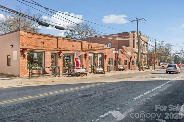 $395,000 | 828 North Main Street, Mount Pleasant, NC 28124