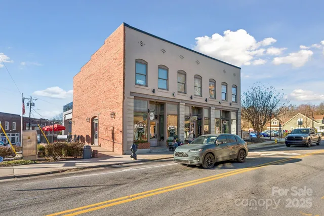 $399,000 | 828 North Main Street, Mount Pleasant, NC 28124