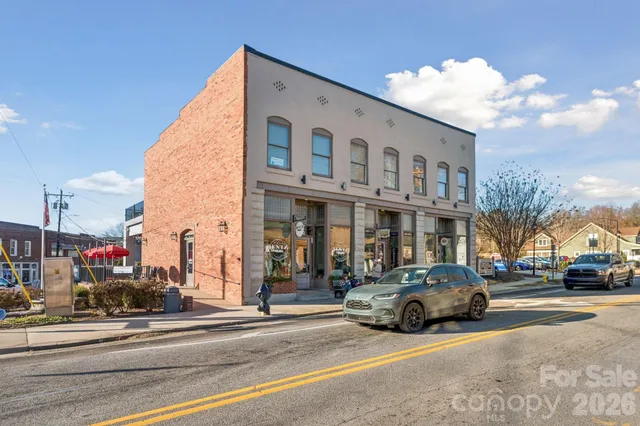 $395,000 | 828 North Main Street, Mount Pleasant, NC 28124