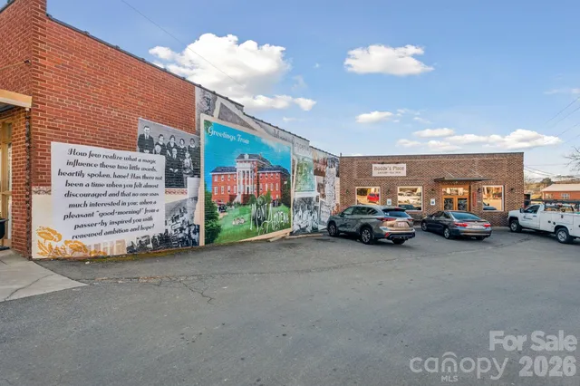 $395,000 | 828 North Main Street, Mount Pleasant, NC 28124