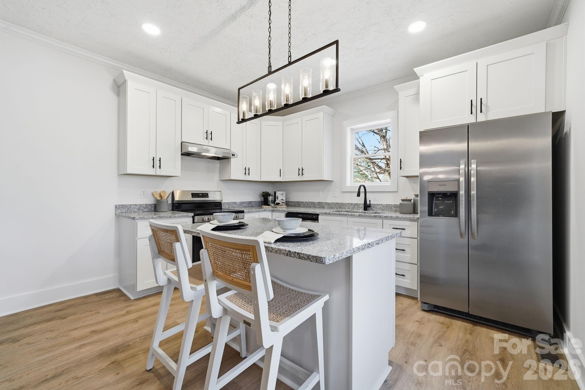 828 North Main Street Mount Pleasant, NC 28124 - Photo 4 of 39