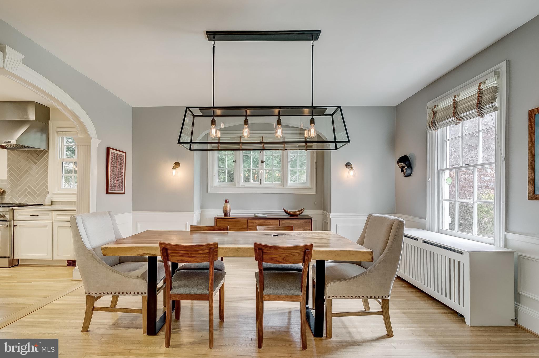 104 Elmwood Road Baltimore, MD 21210 - Photo 5 of 38