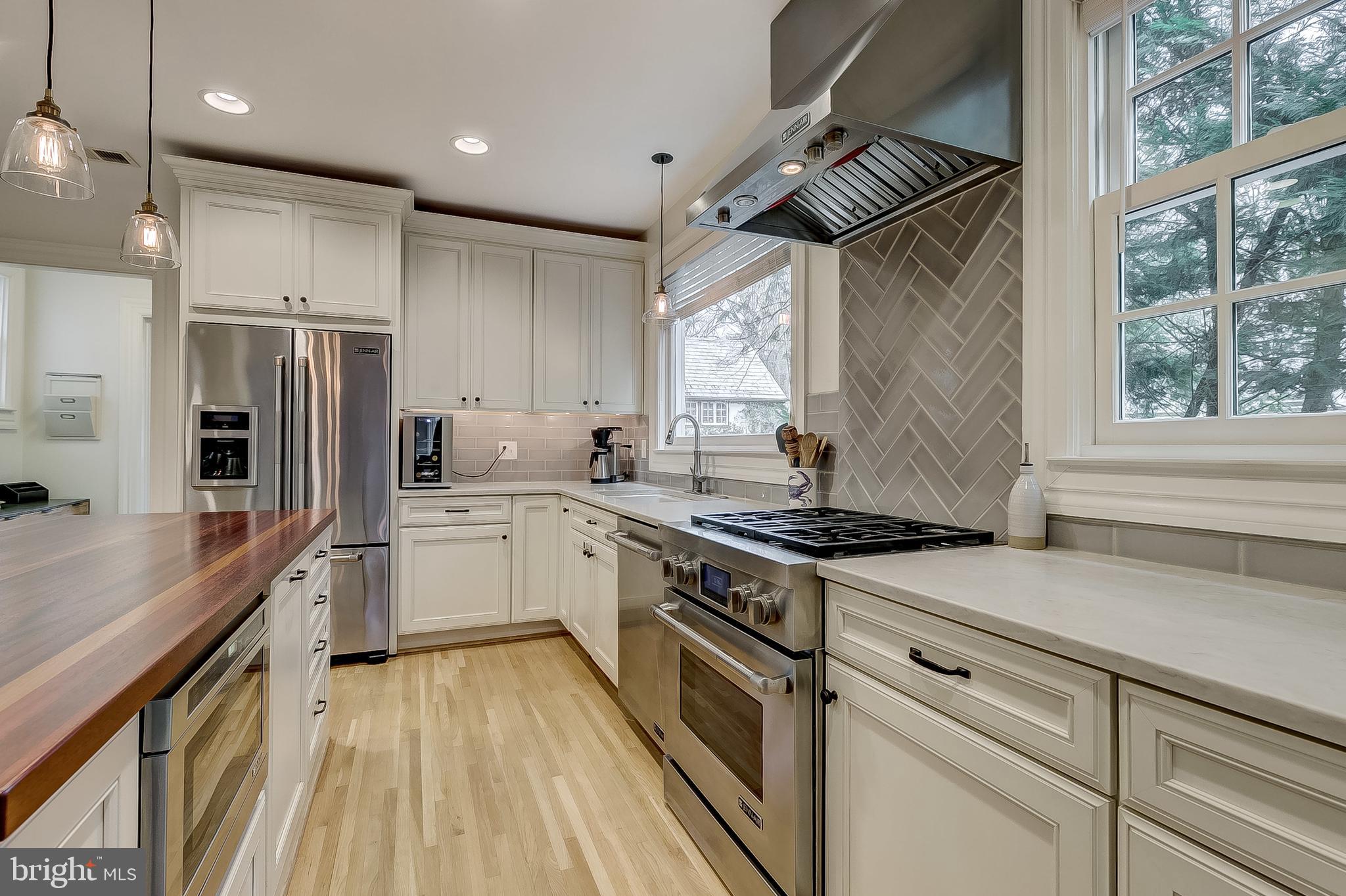 104 Elmwood Road Baltimore, MD 21210 - Photo 9 of 38