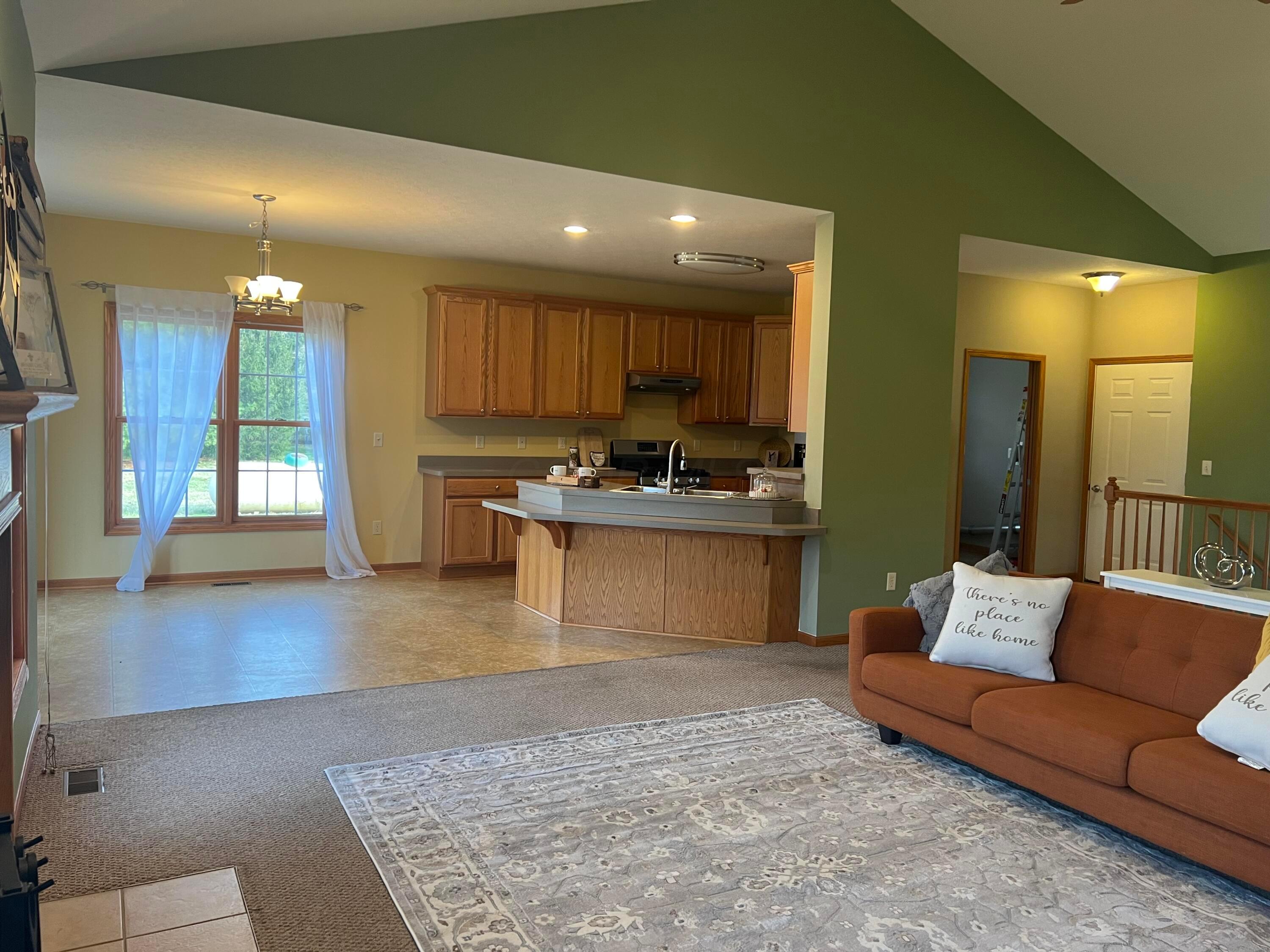 14239 Robins Road Westerville, OH 43082 - Photo 10 of 21 Robins living room kitchen view