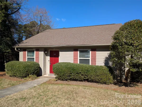 $1,400 | 119 Birdie Court, Mooresville, NC 28117