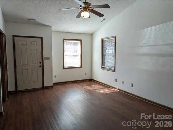 $1,400 | 119 Birdie Court, Mooresville, NC 28117
