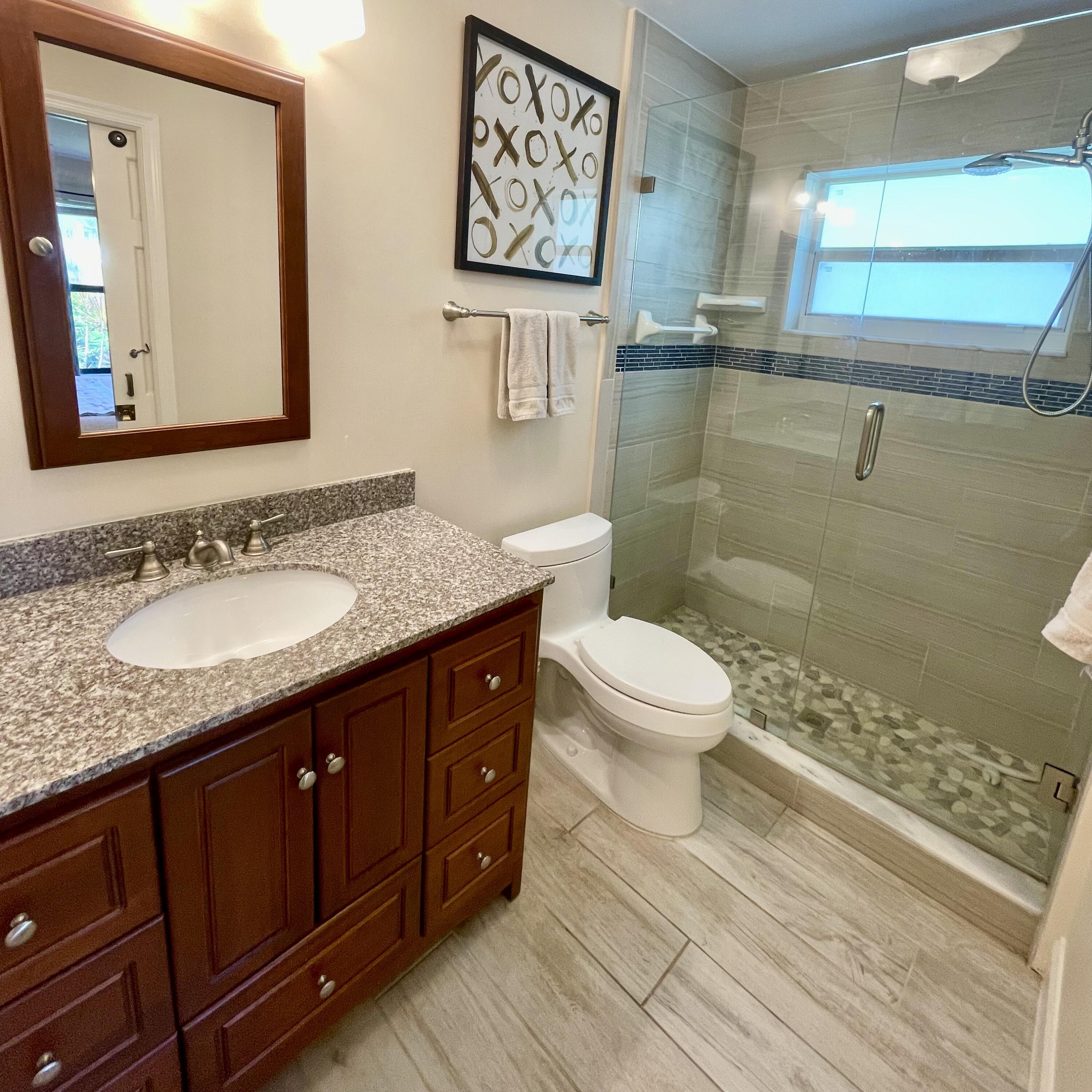 470 Mars Way Juno Beach, FL 33408 - Photo 11 of 18 Master Bathroom