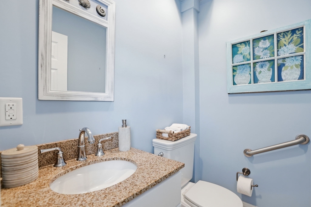 62 C Street Hull, MA 02045 - Photo 20 of 40