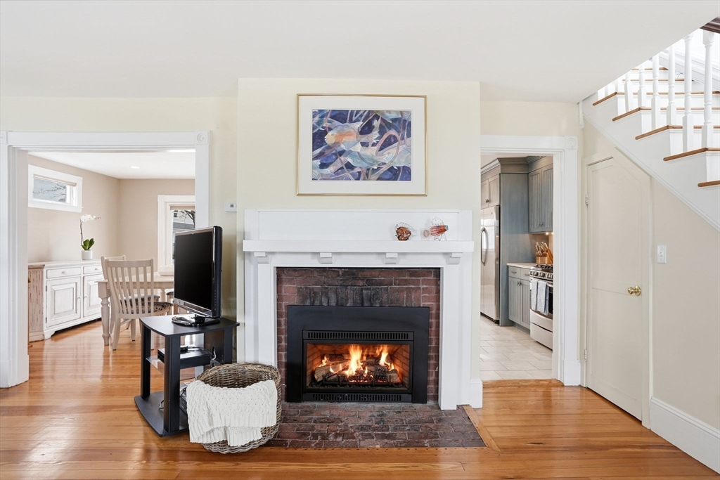 62 C Street Hull, MA 02045 - Photo 8 of 40