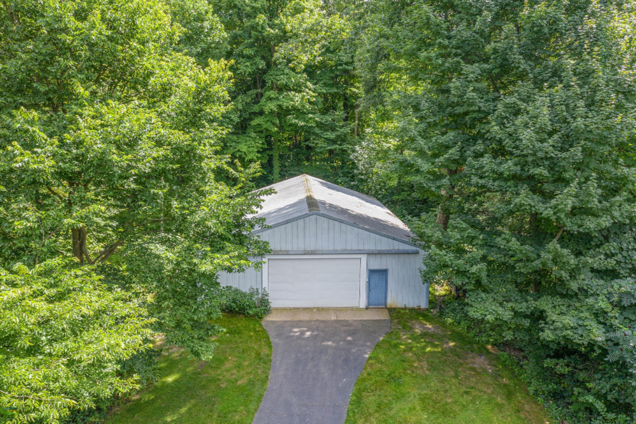 37261 County Road 669 Decatur, MI 49045 - Photo 12 of 64 Pole Barn