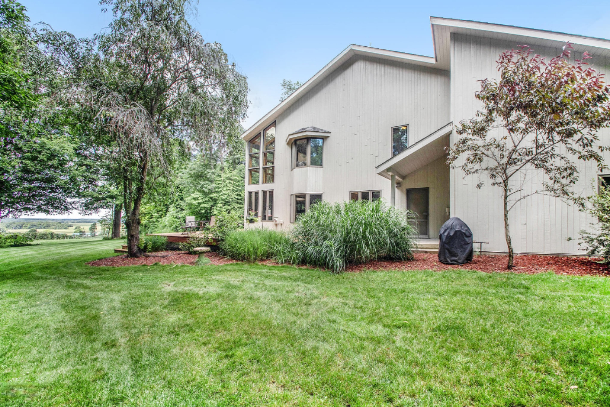 37261 County Road 669 Decatur, MI 49045 - Photo 27 of 64 Exterior