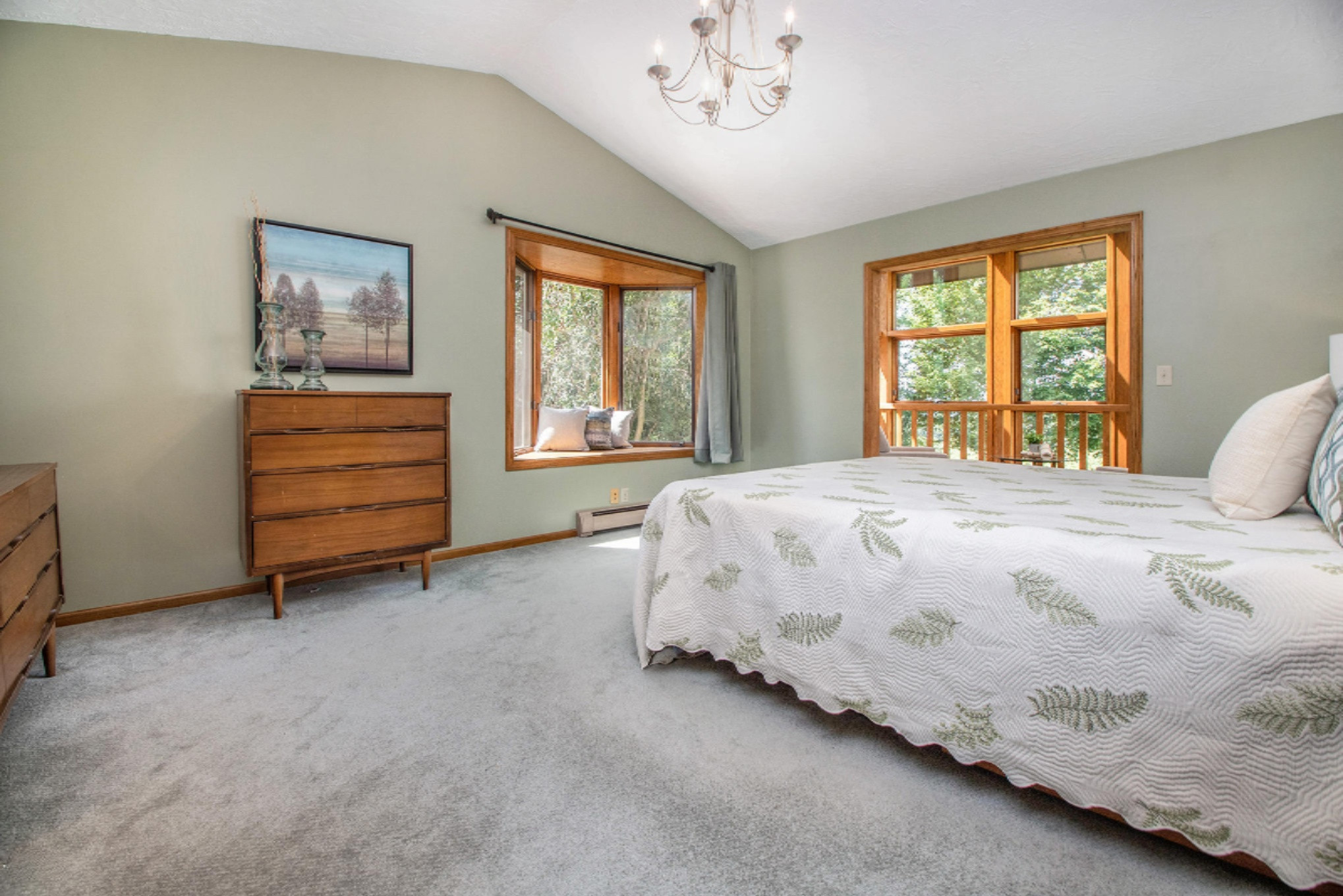 37261 County Road 669 Decatur, MI 49045 - Photo 49 of 64 Upstairs Master Suite