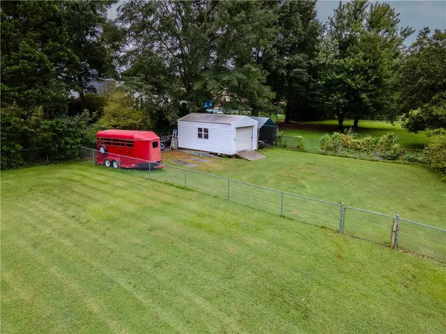 $359,999 | 381 Willowwind Drive, Loganville, GA 30052