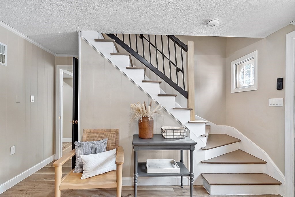 163 High Plain Road Andover, MA 01810 - Photo 3 of 41 Gallery Image 3