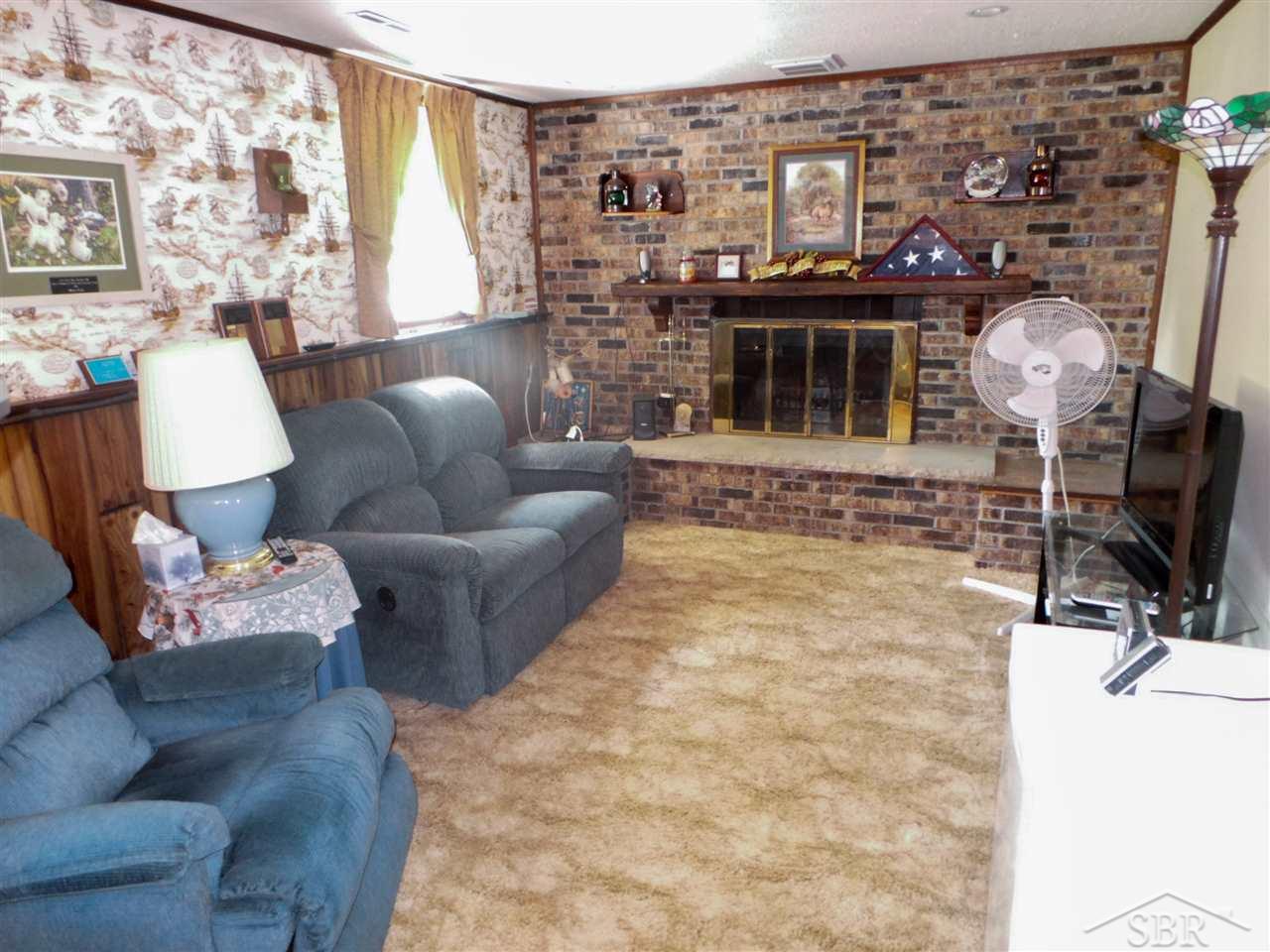 4216 Emerald Road Bridgeport, MI 48722 - Photo 16 of 22 31323814-15.JPG