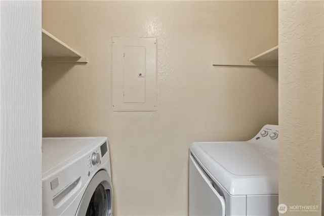 $290,000 | 16817 Larch Way, Unit F206, Lynnwood, WA 98037