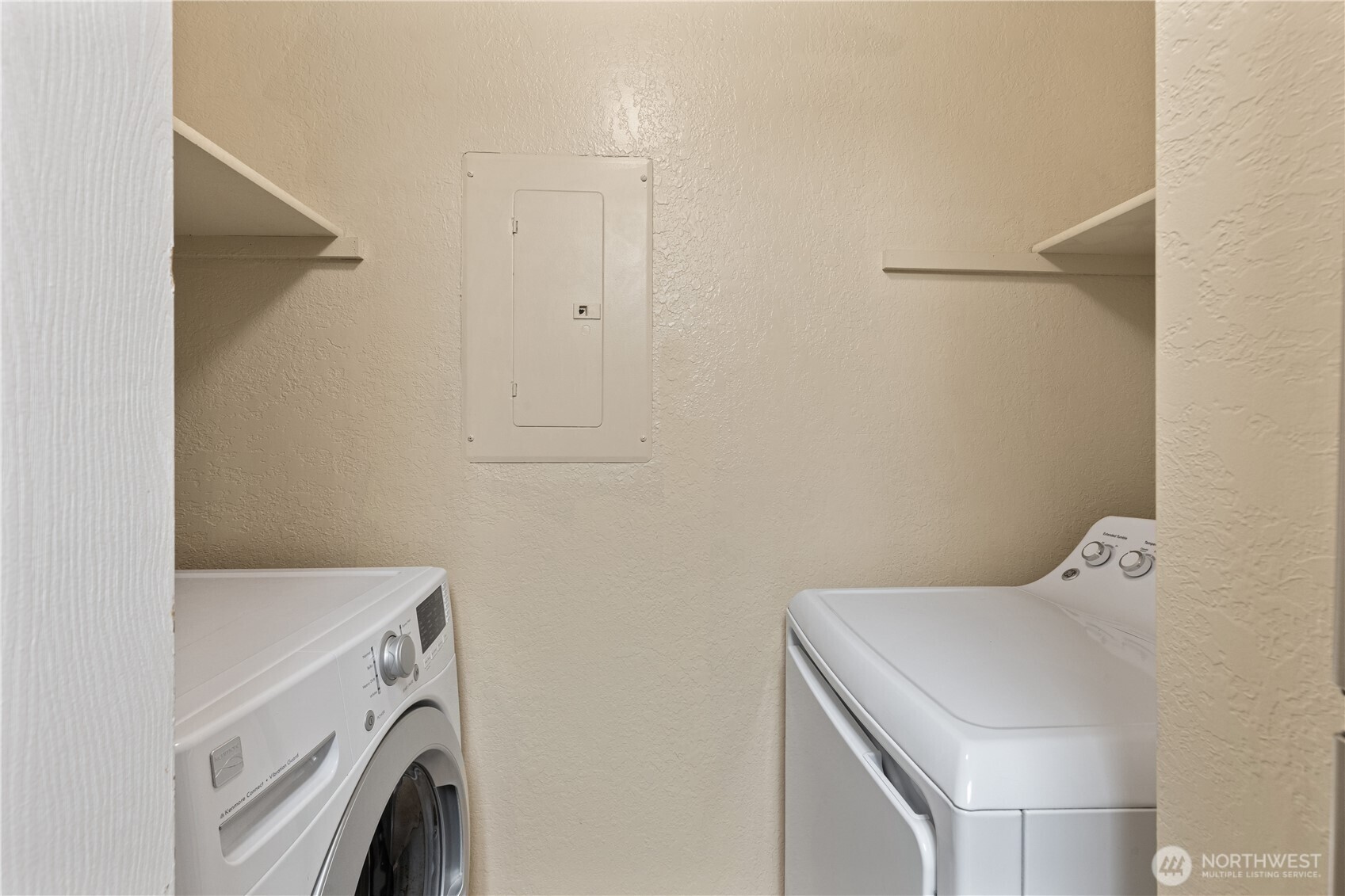 16817 Larch Way, Unit F206 Lynnwood, WA 98037 - Photo 11 of 35