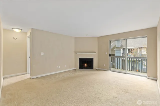 $290,000 | 16817 Larch Way, Unit F206, Lynnwood, WA 98037