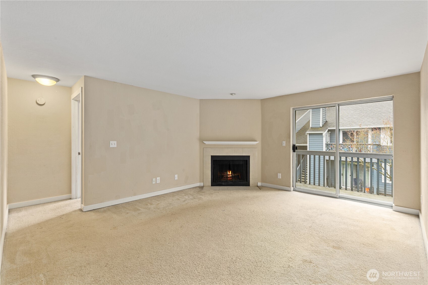 16817 Larch Way, Unit F206 Lynnwood, WA 98037 - Photo 15 of 35