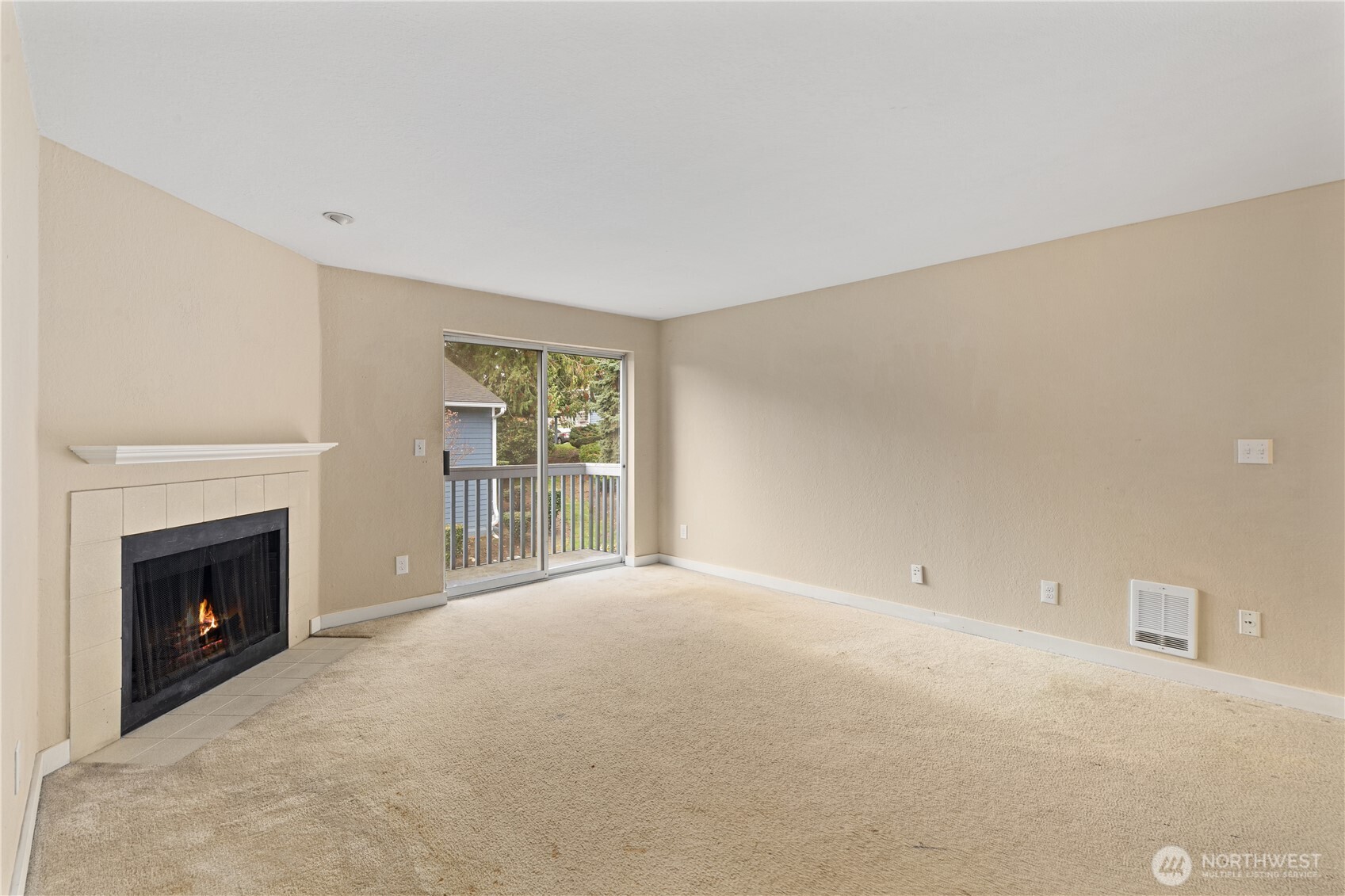 16817 Larch Way, Unit F206 Lynnwood, WA 98037 - Photo 18 of 35