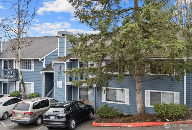 $290,000 | 16817 Larch Way, Unit F206, Lynnwood, WA 98037