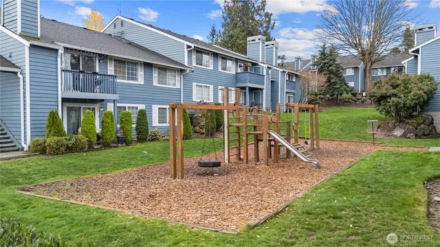 $290,000 | 16817 Larch Way, Unit F206, Lynnwood, WA 98037