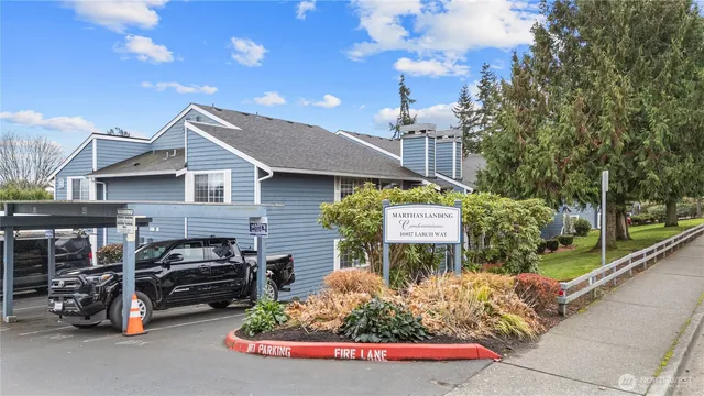 $290,000 | 16817 Larch Way, Unit F206, Lynnwood, WA 98037