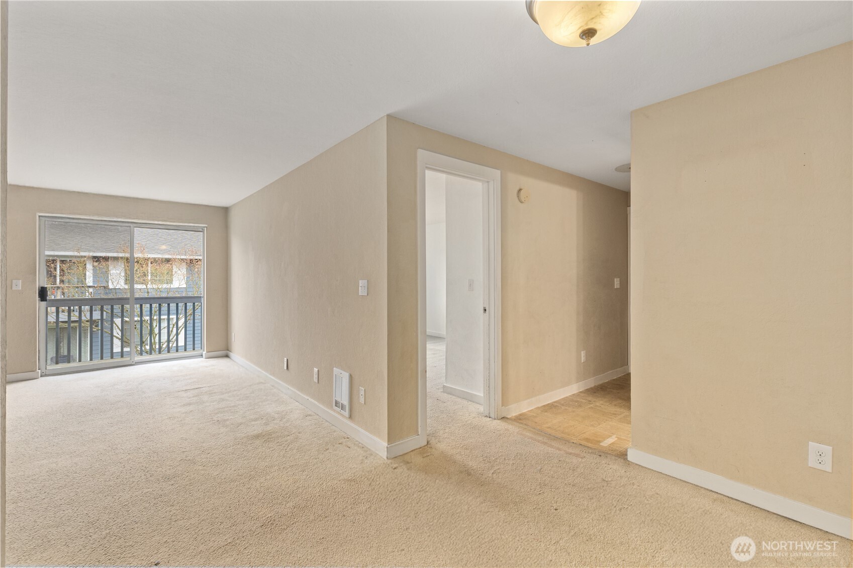 16817 Larch Way, Unit F206 Lynnwood, WA 98037 - Photo 7 of 35