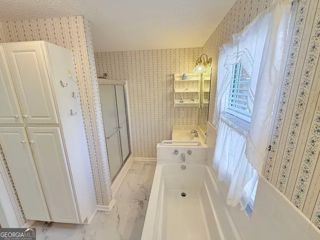 $899,900 | 1040 Essex Road, Watkinsville, GA 30677