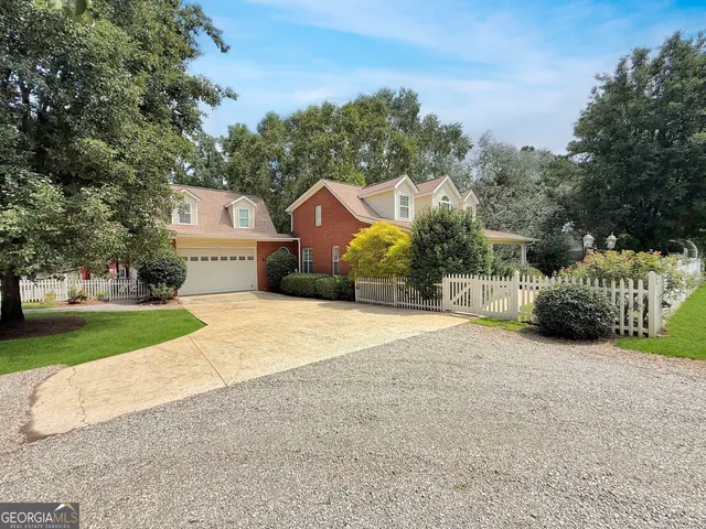 $899,900 | 1040 Essex Road, Watkinsville, GA 30677