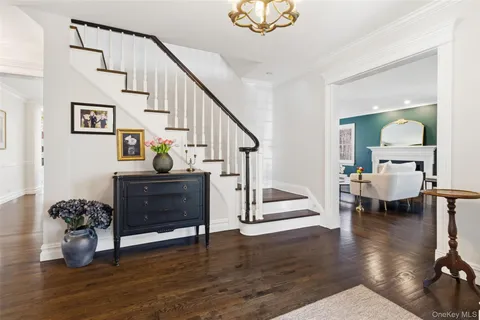 $1,599,000 | 34 Turner Drive, Chappaqua, NY 10514