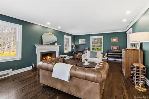 $1,599,000 | 34 Turner Drive, Chappaqua, NY 10514