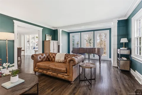 $1,599,000 | 34 Turner Drive, Chappaqua, NY 10514