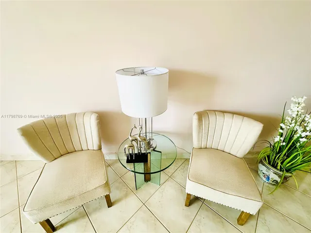 $880,000 | 8855 Collins Avenue, Unit 7H, Surfside, FL 33154