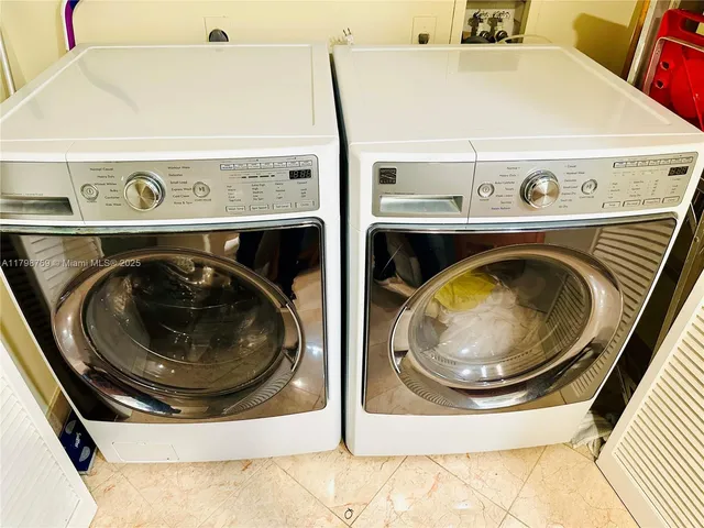 $880,000 | 8855 Collins Avenue, Unit 7H, Surfside, FL 33154