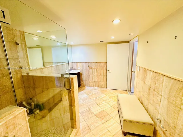 $880,000 | 8855 Collins Avenue, Unit 7H, Surfside, FL 33154