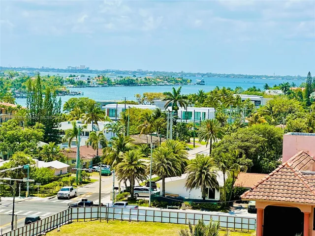 $880,000 | 8855 Collins Avenue, Unit 7H, Surfside, FL 33154