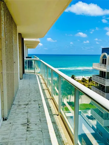 $880,000 | 8855 Collins Avenue, Unit 7H, Surfside, FL 33154