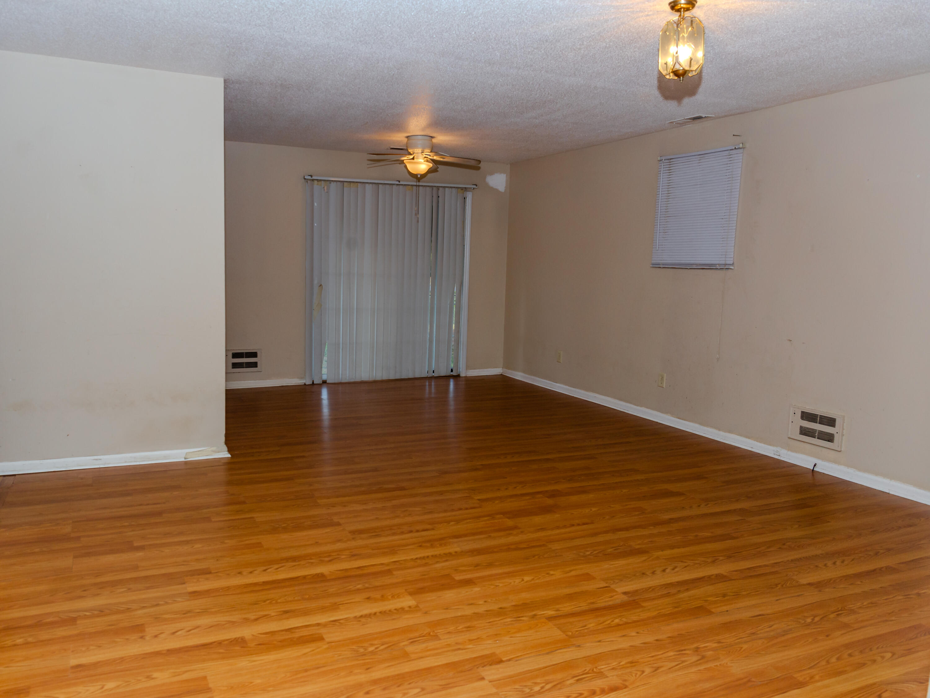 501 Knightsbridge Road Sumter, SC 29150 - Photo 6 of 14