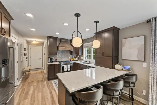 $665,000 | 284 Sand Hill Lane, Dousman, WI 53118