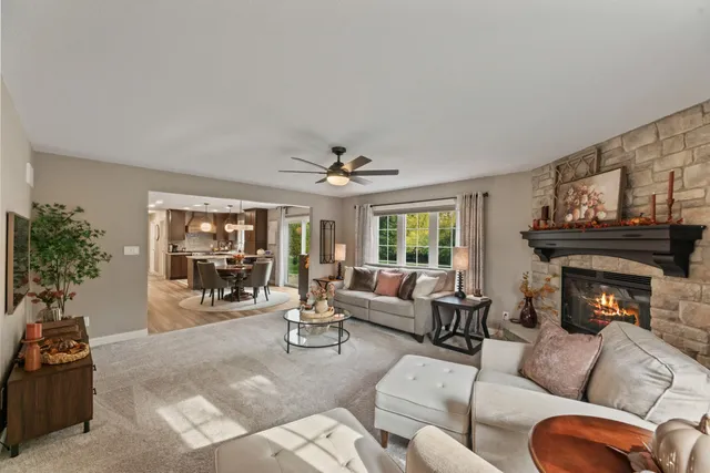 $665,000 | 284 Sand Hill Lane, Dousman, WI 53118