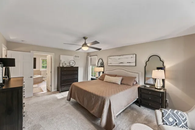 $665,000 | 284 Sand Hill Lane, Dousman, WI 53118