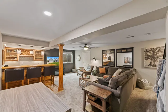 $665,000 | 284 Sand Hill Lane, Dousman, WI 53118