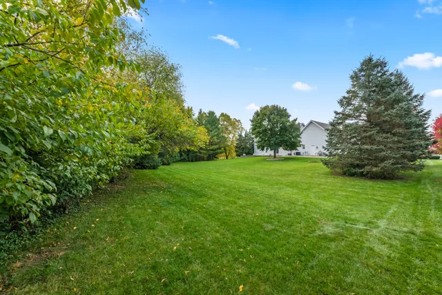 $665,000 | 284 Sand Hill Lane, Dousman, WI 53118