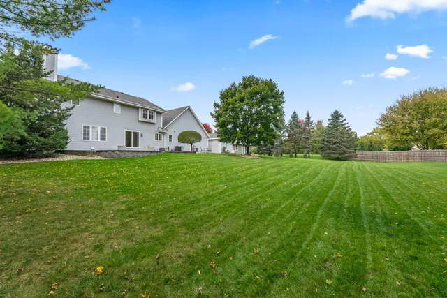 $665,000 | 284 Sand Hill Lane, Dousman, WI 53118