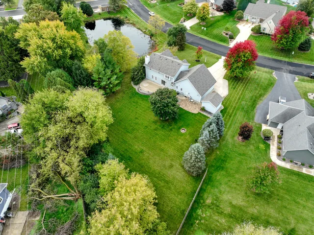 $665,000 | 284 Sand Hill Lane, Dousman, WI 53118