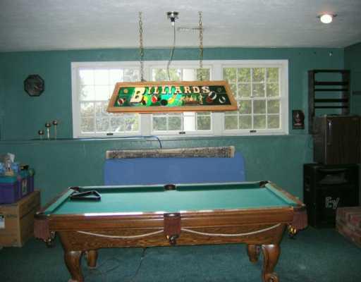 107 Midway Drive McKees Rocks, PA 15136 - Photo 4 of 8 Den/Family/Great Room.