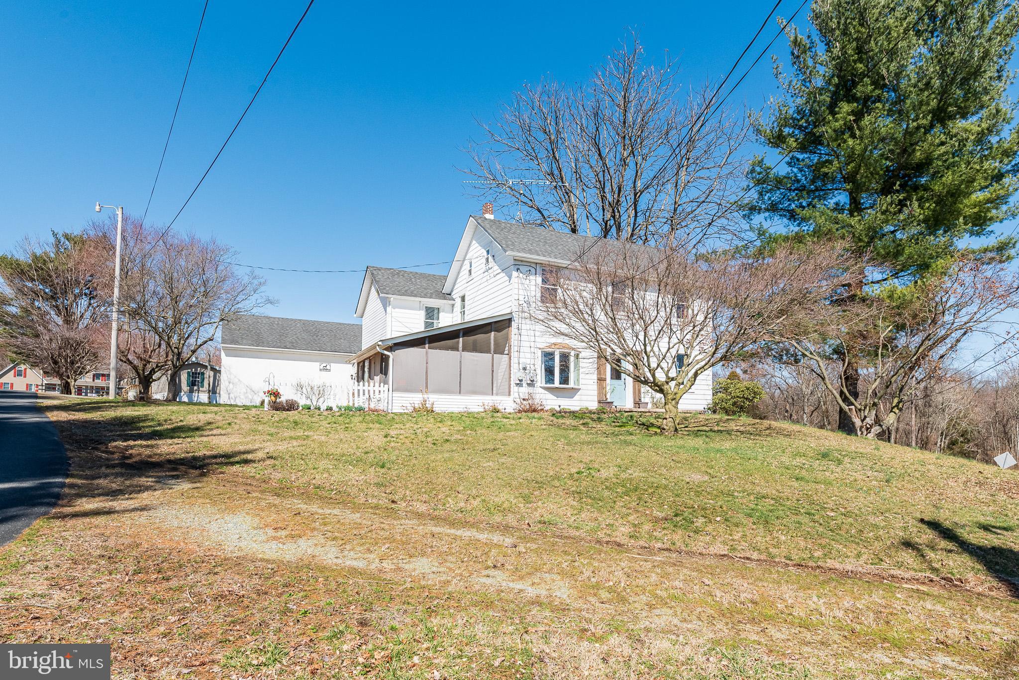 Welcome to 91 Weaver Meadows Rd!!