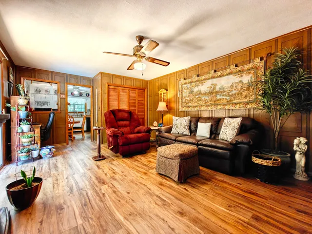 $375,000 | 17990 Highway 22, McKenzie, TN 38201