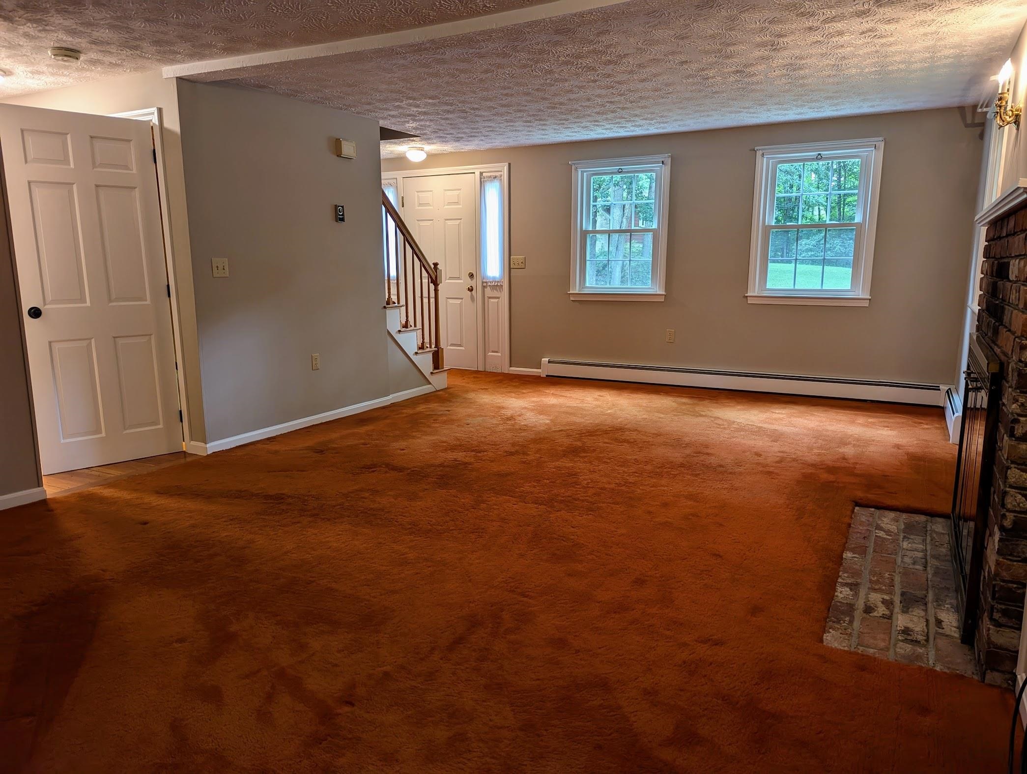 388 Amesbury Road Hopkinton, NH 03229 - Photo 3 of 23